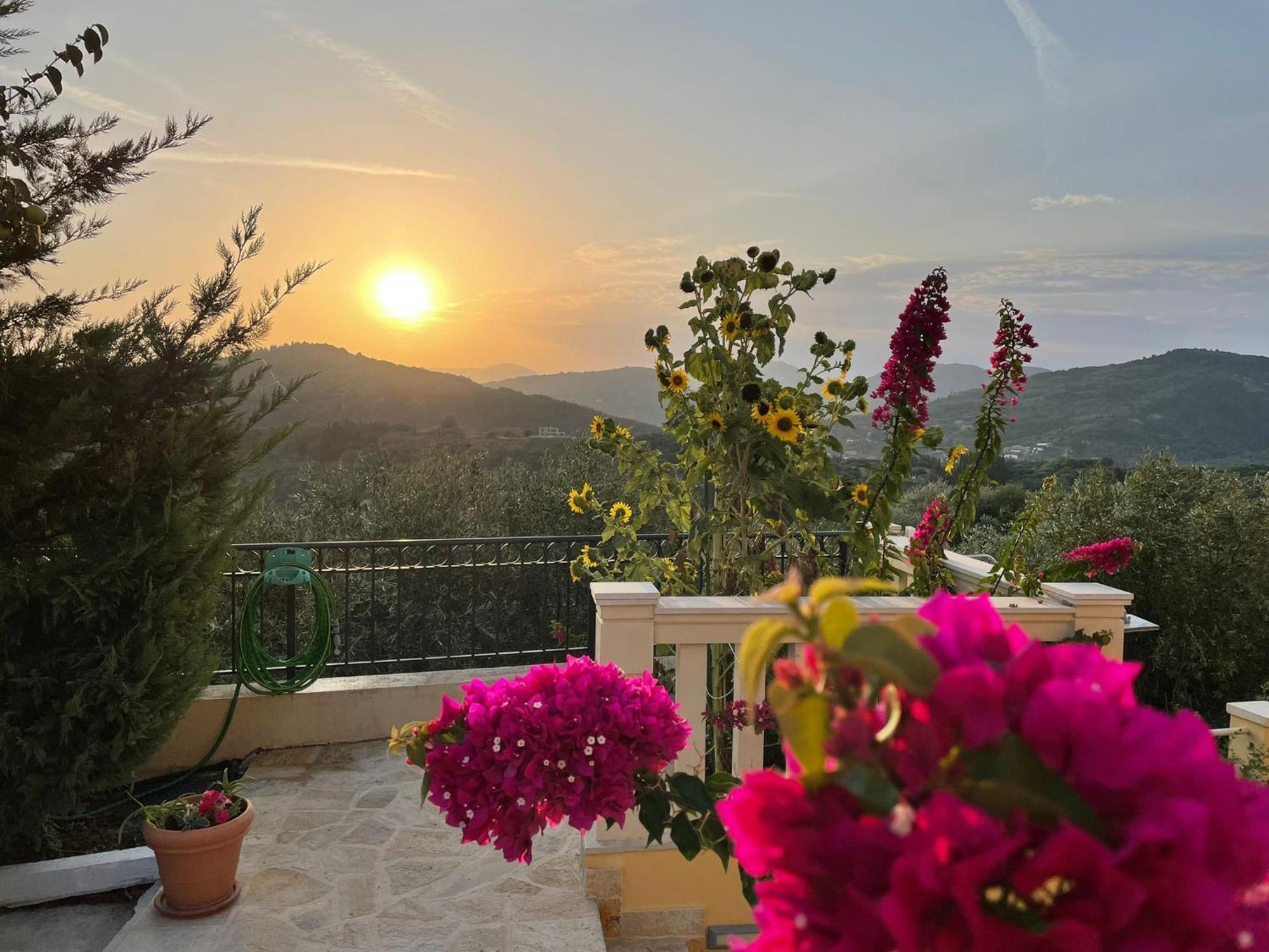 Apartament Sofia Amazing Views Agios Georgios Pagon